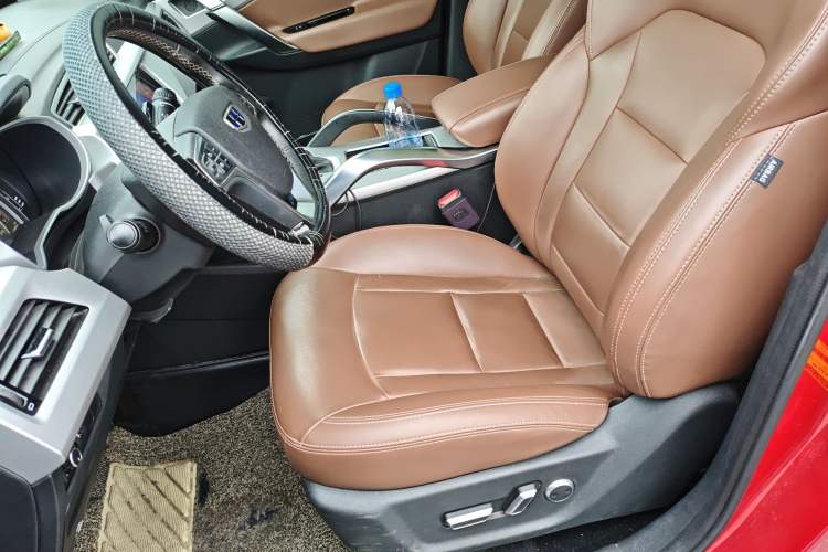 Used Geely Auto Emgrand X7 Sport 2016 1.8TD Automatic ZhiZun Version Left Front Seat