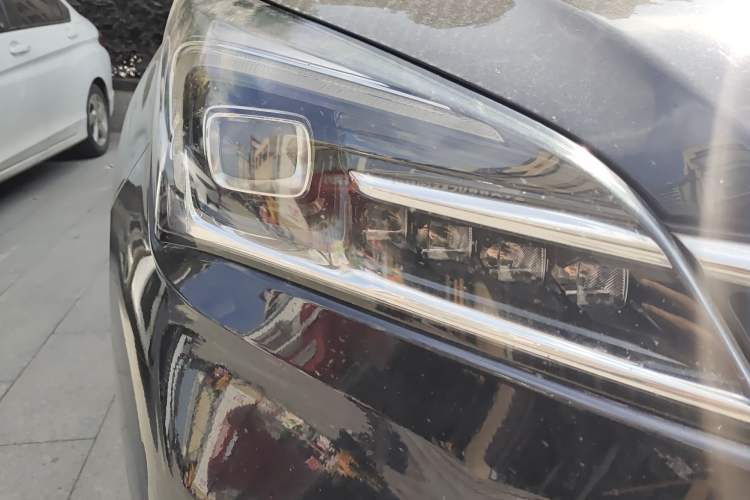 Used Buick Envision 2021 532T Two-Wheel-Drive Elite Version
