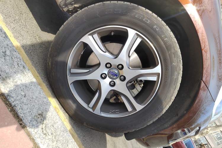 Used Volvo XC60 2014 T5 Zhiyi Edition
