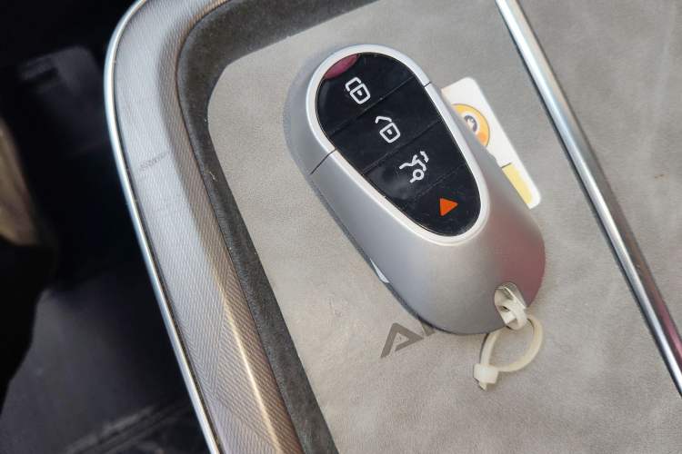 Used AION V 2024 Plus 70 Smart Edition Ternary Lithium