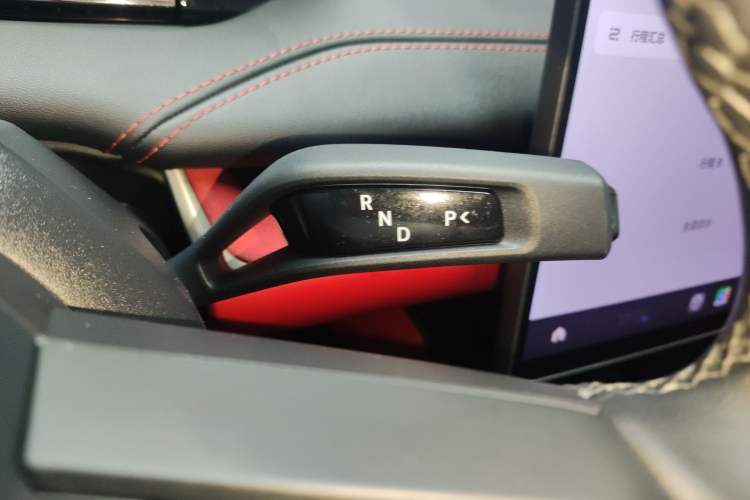 Used Xiaomi Auto SU7 2024 Rear-Drive Ultra-Long Range Advanced Pro-Level Intelligent Driving Version Gear Lever