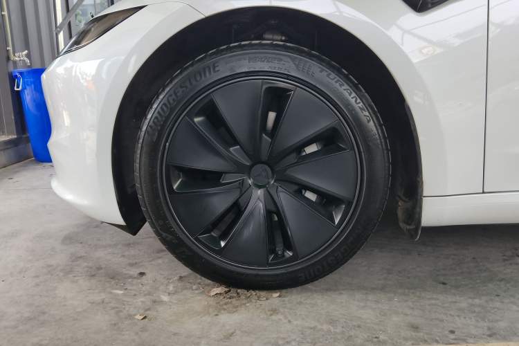 Used Tesla Model 3 2025 Rear-Wheel-Drive Version Left Front Wheel Hub