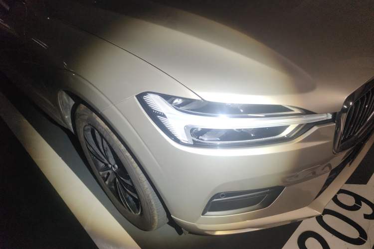 Used Volvo XC60 2019 T5 4x4 Smart Edition China V Standard
