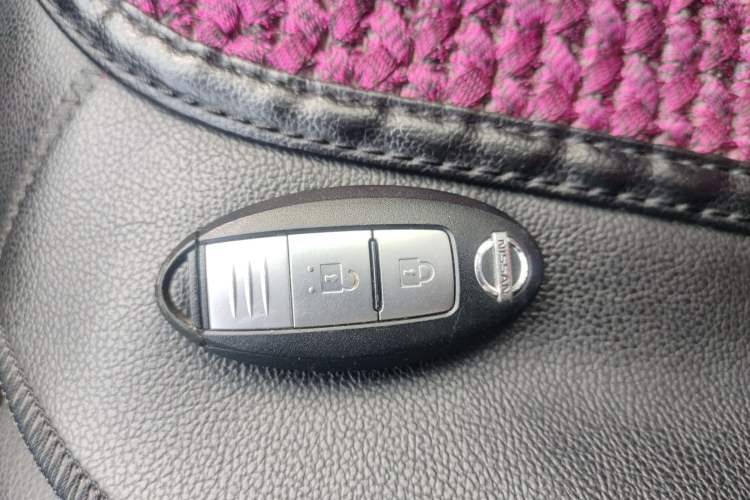 Used Nissan Tiida 2019 1.6L CVT Smart Enjoyment Version China VI Standard Vehicle Key