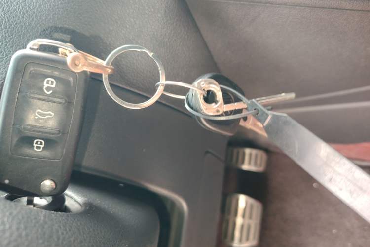 Used Volkswagen Polo 2014 1.6L Cross Polo Automatic