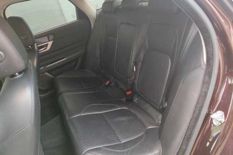 Used Jaguar XF 2016 XF 3.0 SC Two-Wheel-Drive Luxury Edition
