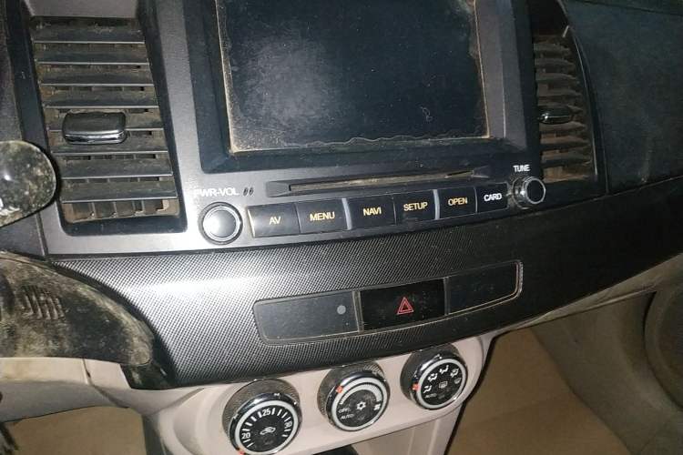 Used Mitsubishi Lancer EX 2012 New Year Edition 1.8L Manual Comfort Model
