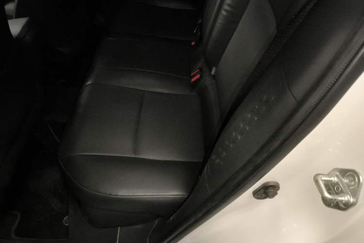 Used Toyota IZOA 2021 2.0L Yichi Version
