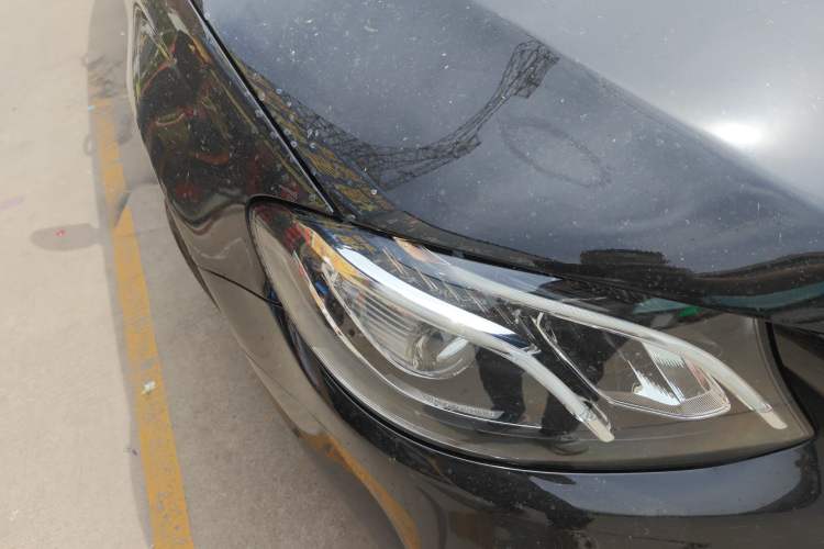 Used Mercedes-Benz E-Class 2020 Restyled E 300 L Sporty and Stylish Edition Right Front Headlight