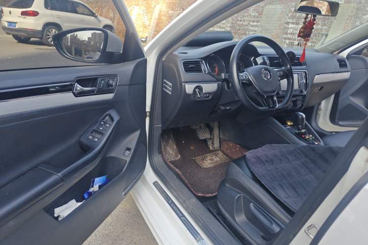 Used Volkswagen Sagitar 2017 1.6L Automatic Comfort Model