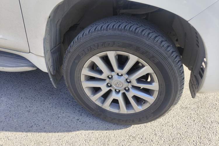 Used Toyota Prado 2018 3.5L Automatic TX Right Front Wheel Hub