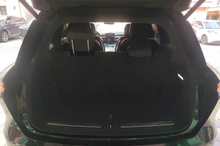 Used Nio ES8 2024 75 kWh Trunk