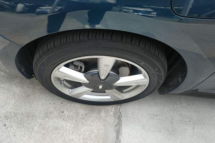 Used ORA Good Cat 2021 400km Standard Range Athena Edition Lithium-Ion Battery Exterior 4