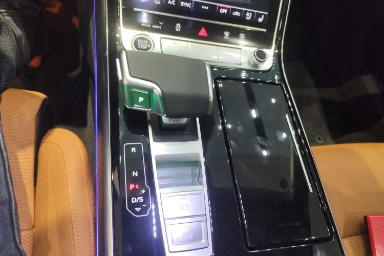 Used Audi A8 2025 A8L 45 TFSI quattro Luxury Model
