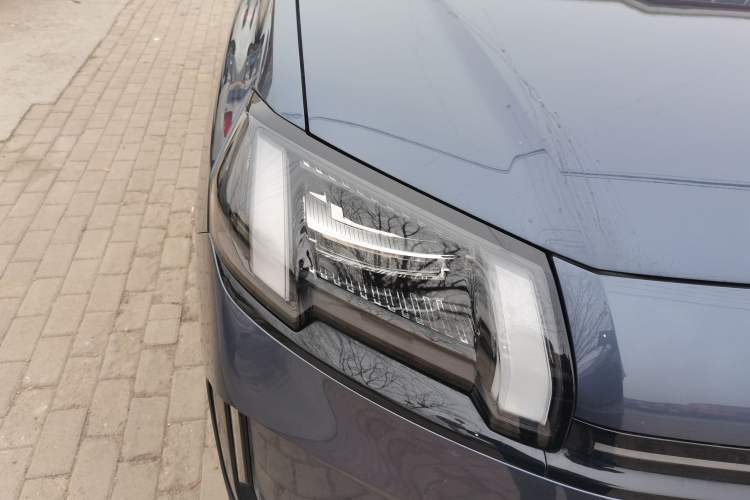 Used AION V 2026 Model Aion Tyrannosaurus Family Edition 520 Zhi Hao Edition