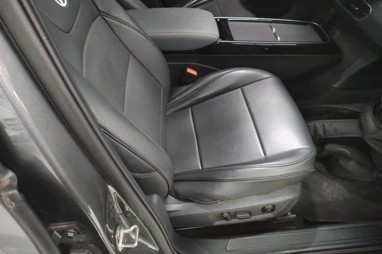 Used Volkswagen ID.3 2023 Upgraded Model Pure Intelligent Enjoyment Version Right Front Seat