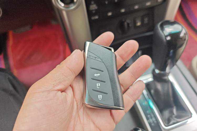 Used Toyota Prado 2010 4.0L Automatic TX-L
