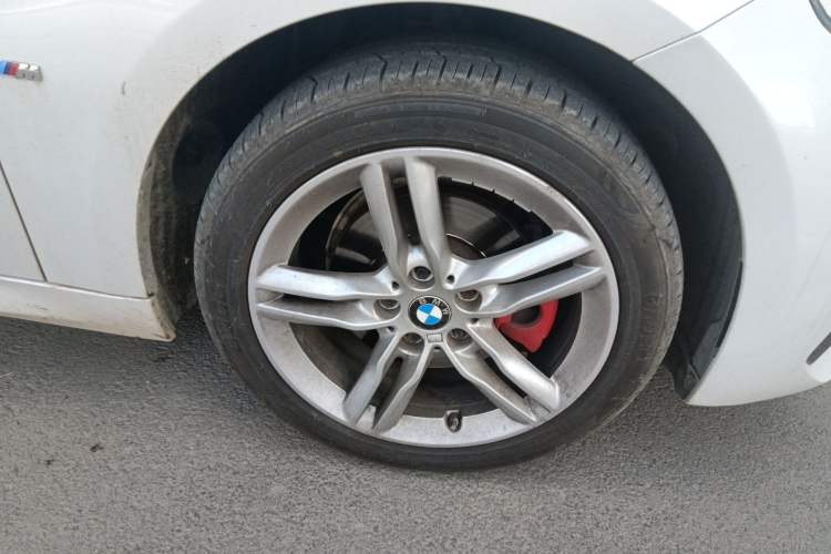Used BMW 1 Series 2021 120i M Sport Night Edition Right Front Wheel Hub