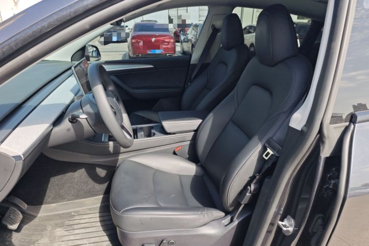 Used Tesla Model Y 2024 Rear-Wheel-Drive Version
