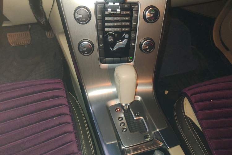 Used Volvo XC60 2012 T5 Zhiya Edition
