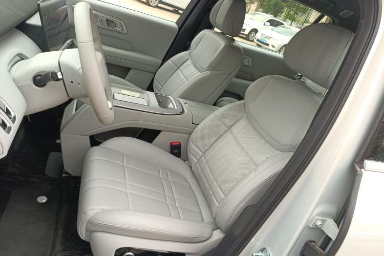 Used Deepal S09 2025 Rear-Drive Ultra+ Left Front Seat