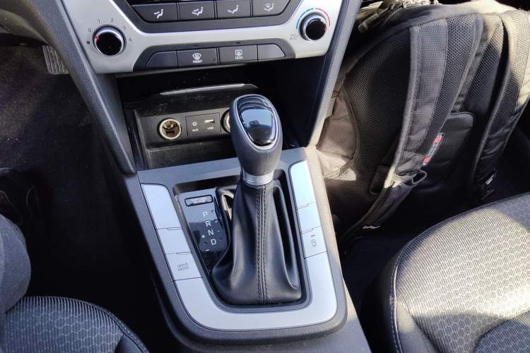 Used Hyundai Elantra (6th Generation / Lingdong) 2018 1.6L Automatic 15th Anniversary Special Edition
