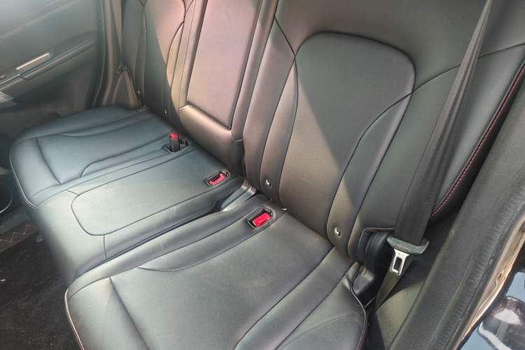 Used Haval H6 2015 Revised Version Sport Edition 1.5T Manual Transmission Two-Wheel Drive Elite Grade