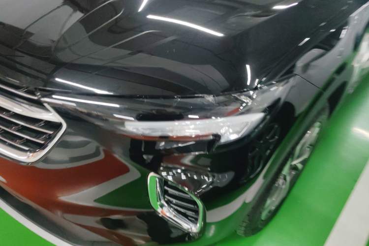 Used Buick Envision 2023 Encore S 652T Two-Wheel-Drive Luxury Model
