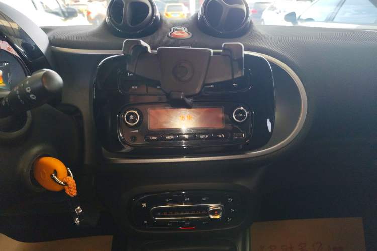 Used smart forfour 2018 1.0L 52kW Passion Edition
