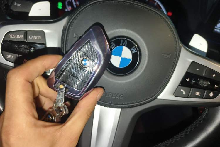 Used BMW 5 Series 2021 530Li Leading Model M Sport Package Vehicle Key
