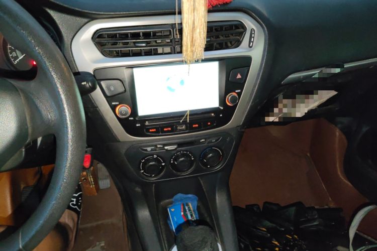 Used Peugeot 301 2014 1.6L Manual Comfort Edition
