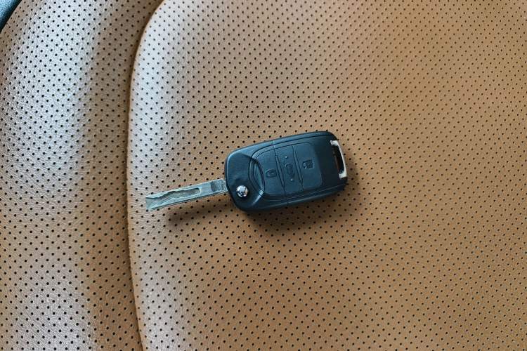 Used Wuling Hongguang S3 2019 Automatic Clutch Version 1.5L Manual Comfort Model China V Standard
