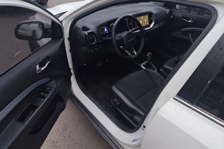 Used Kia kx1 Stonic 2021 1.4L CVT Fun Edition Driver Seat