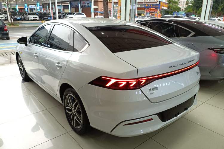 Used BYD Qin PLUS 2021 EV 400KM Luxury Model
