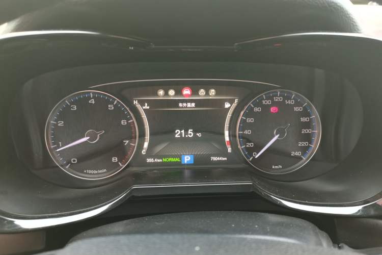 Used GAC Trumpchi GS7 2017 320T Two-Wheel-Drive Luxury Smart Connectivity Model
