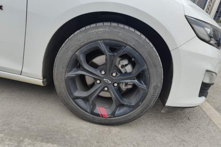 Used Chevrolet Malibu XL 2019 Redline 550T Automatic RuiLian Edition Right Front Wheel Hub