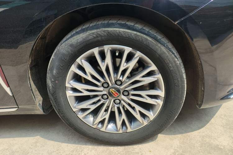 Used Hongqi H5 2023 2.0T Automatic Smart Connect Flagship Edition