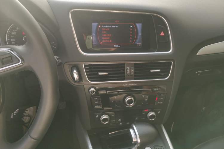 Used Audi Q5 2017 Plus 40 TFSI Technology Model