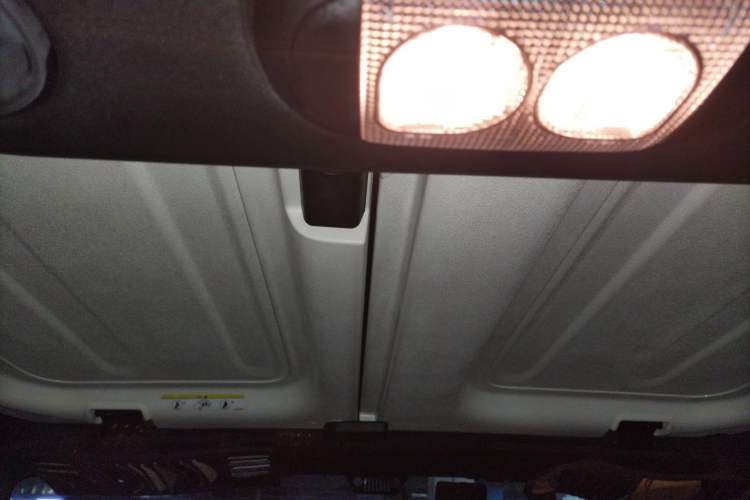 Used Jeep Wrangler 2015 3.0L Sahara Four-Door Comfort Edition
