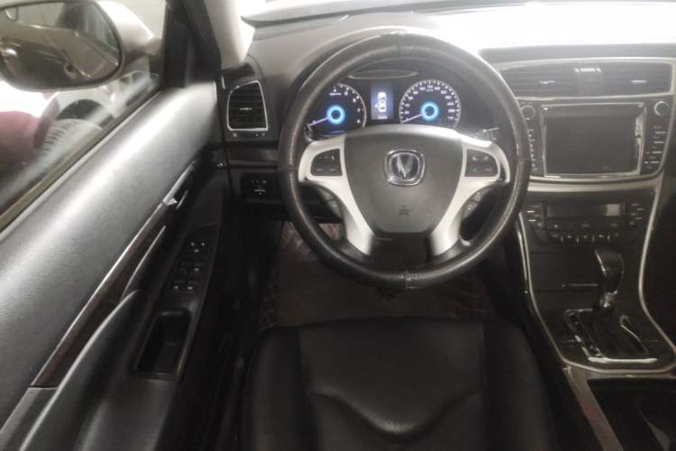 Used CHANGAN Raeton 2014 1.8T Automatic Prestige Anniversary Edition China IV Standard
