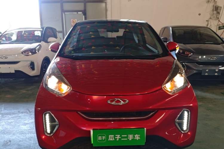 Used Chery QQ Little Ant 2022 Sweet Pink Edition Half-Sugar Version Lithium Iron Phosphate 29.2 kWh 30 kW 301 km