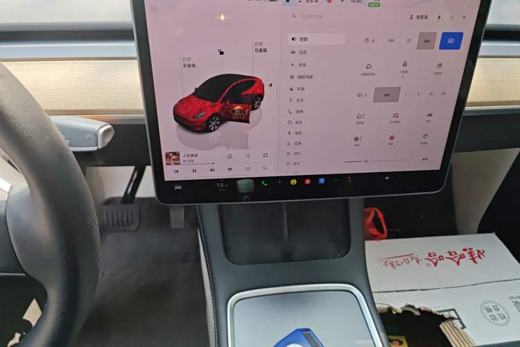 Used Tesla Model Y 2022 Long-Range All-Wheel-Drive Version