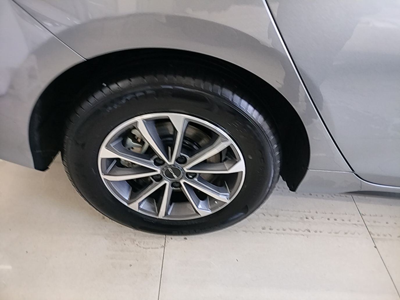 BYD Destroyer 05 2024 HONOR Edition DM-i 55KM Luxury Model — снимка 11