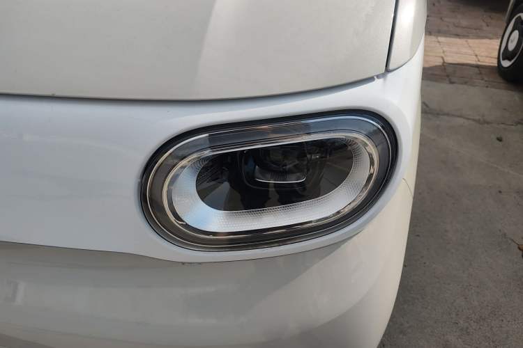 Used Wuling Hongguang MINIEV 2024 3rd Generation 215km Youth Edition Left Front Headlight