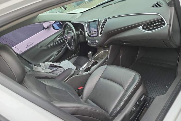 Used Chevrolet Malibu XL 2018 530T Automatic RuiChi Edition Right Front Seat