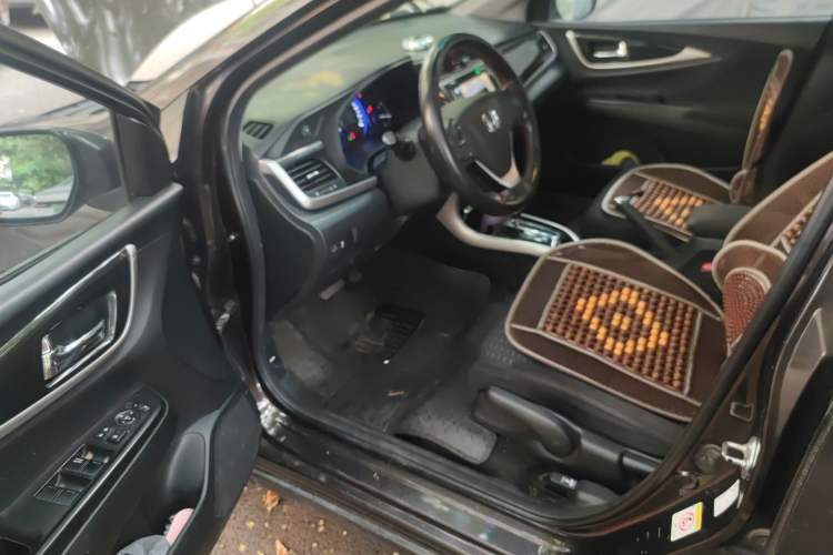 Used Honda Crider 2013 1.8L automatic luxury edition
