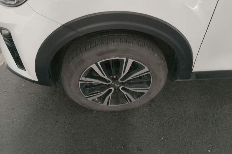 Used Kia kx1 Stonic 2021 1.4L CVT Sunroof Model
