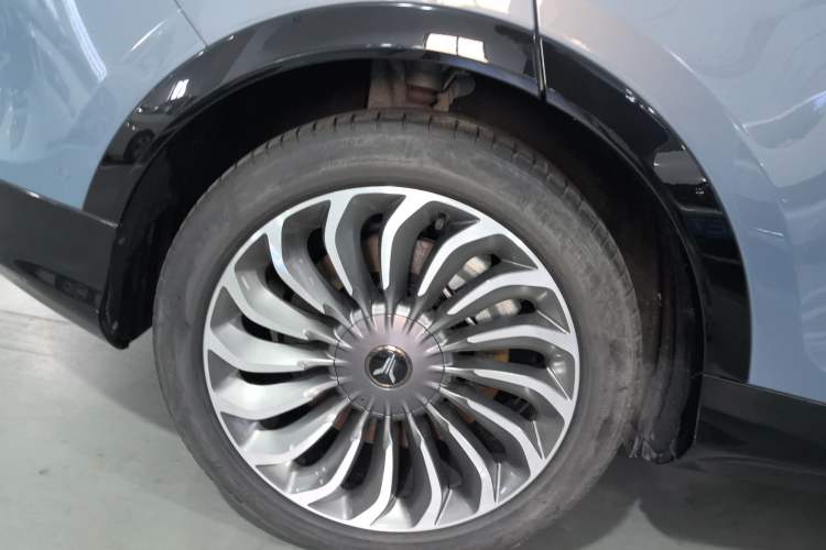 Used VOYAH FREE 2021 Four-Wheel Drive Standard Range-Extended Exclusive Luxury Package