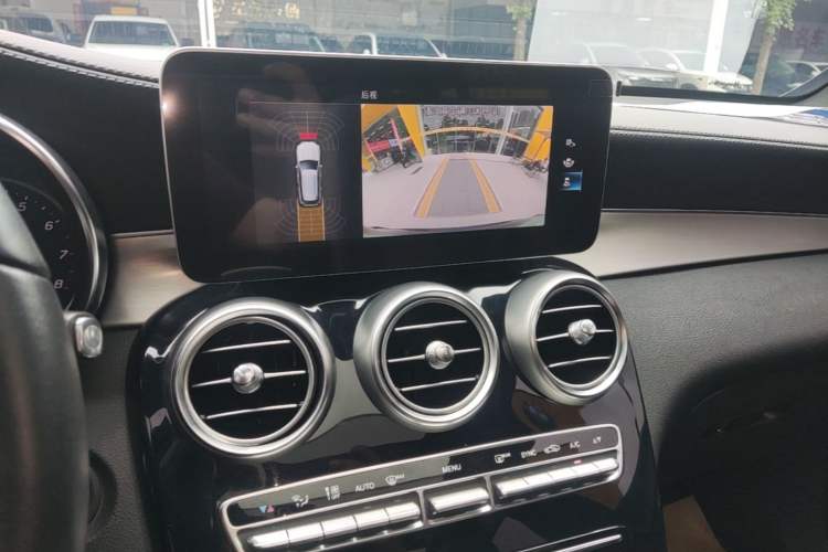 Used Mercedes-Benz GLC 2020 GLC 260 L 4MATIC Dynamic Model