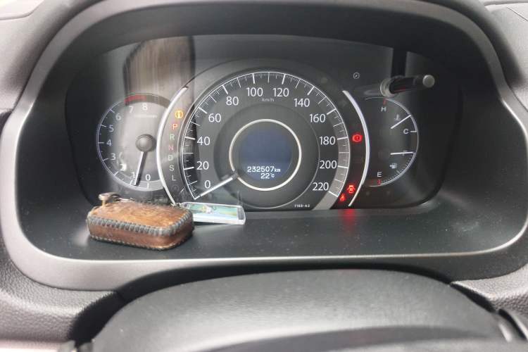 Used Honda CR-V 2015 2.4L two-wheel drive luxury version
